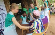 E/R: Projects Abroad Volunteers Provide Free Healthcare In Okere District In Ghana