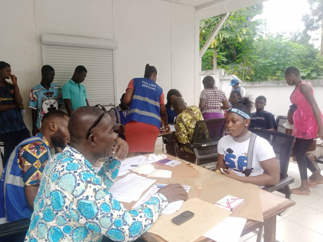 E/R: Limited Voter Registration Exercise Takes Off Smoothly At West Akyem