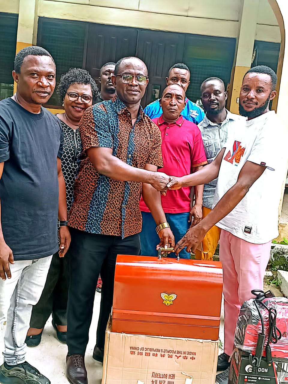 Western North: Bibiani-Anhwiaso-Bekwai MCE Donates Start-Up Kits To Artisans