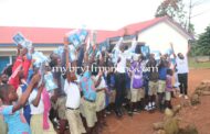 E/R: Assembly Member For Aburi West Electoral Area Distributes Learning Materials To Pupils