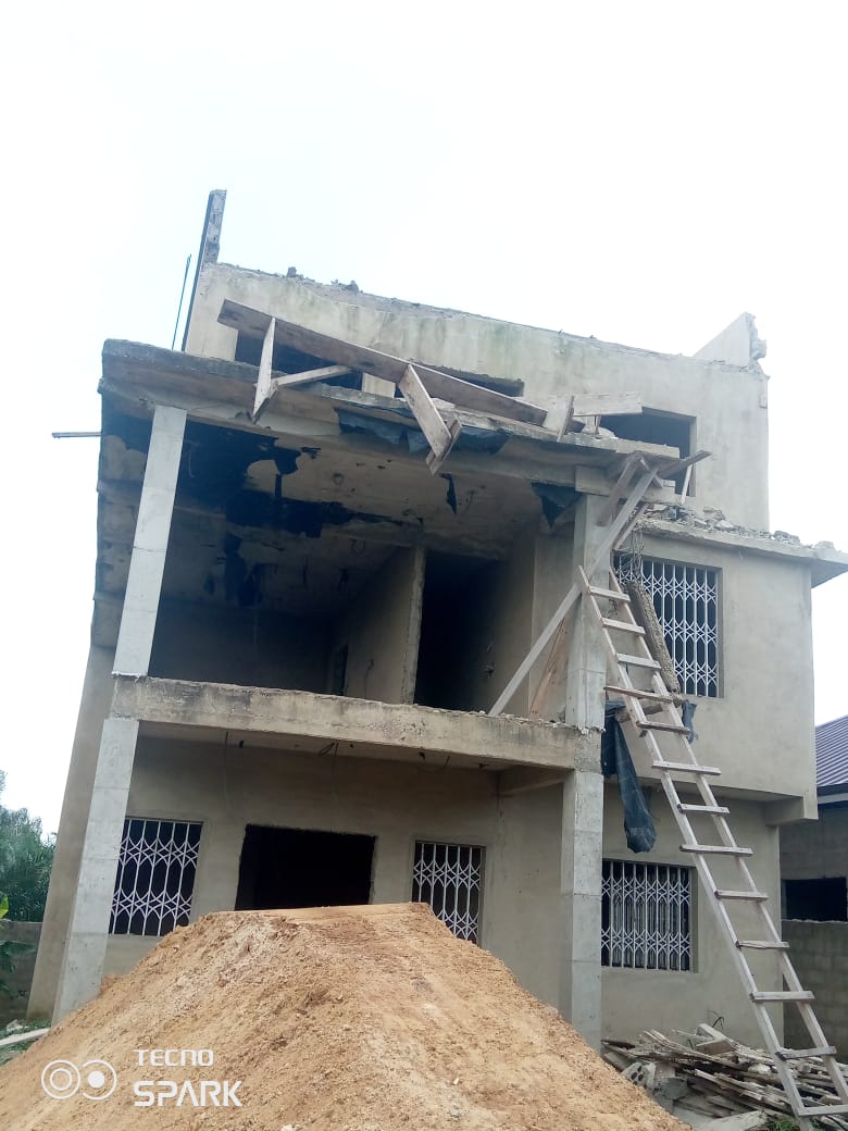 E/R: Tragic Building Collapse In Dobro Gyabi; One dead
