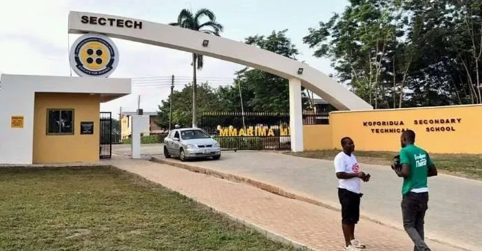 E/R: Koforidua SECTEC And New Juaben SHS students Clash Again