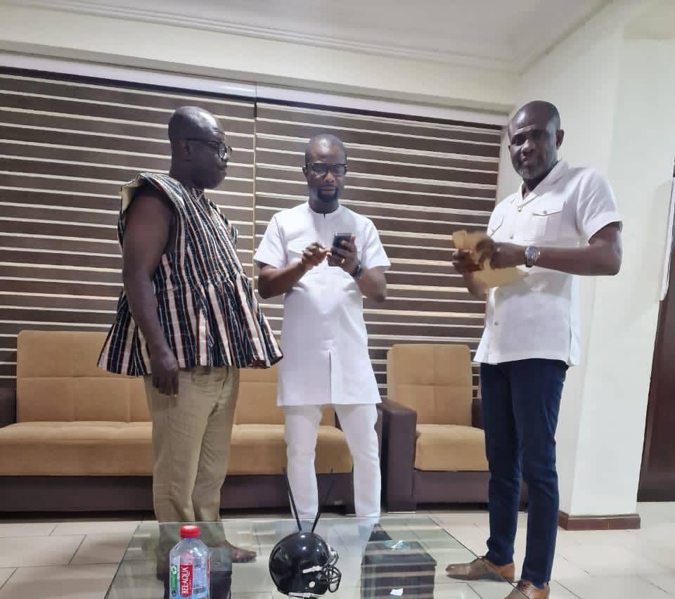 Ayensuano: Deputy Minister Returns Dr. Bawumia's Ghc50,000 Election Cash After Being Chased By Party Executives