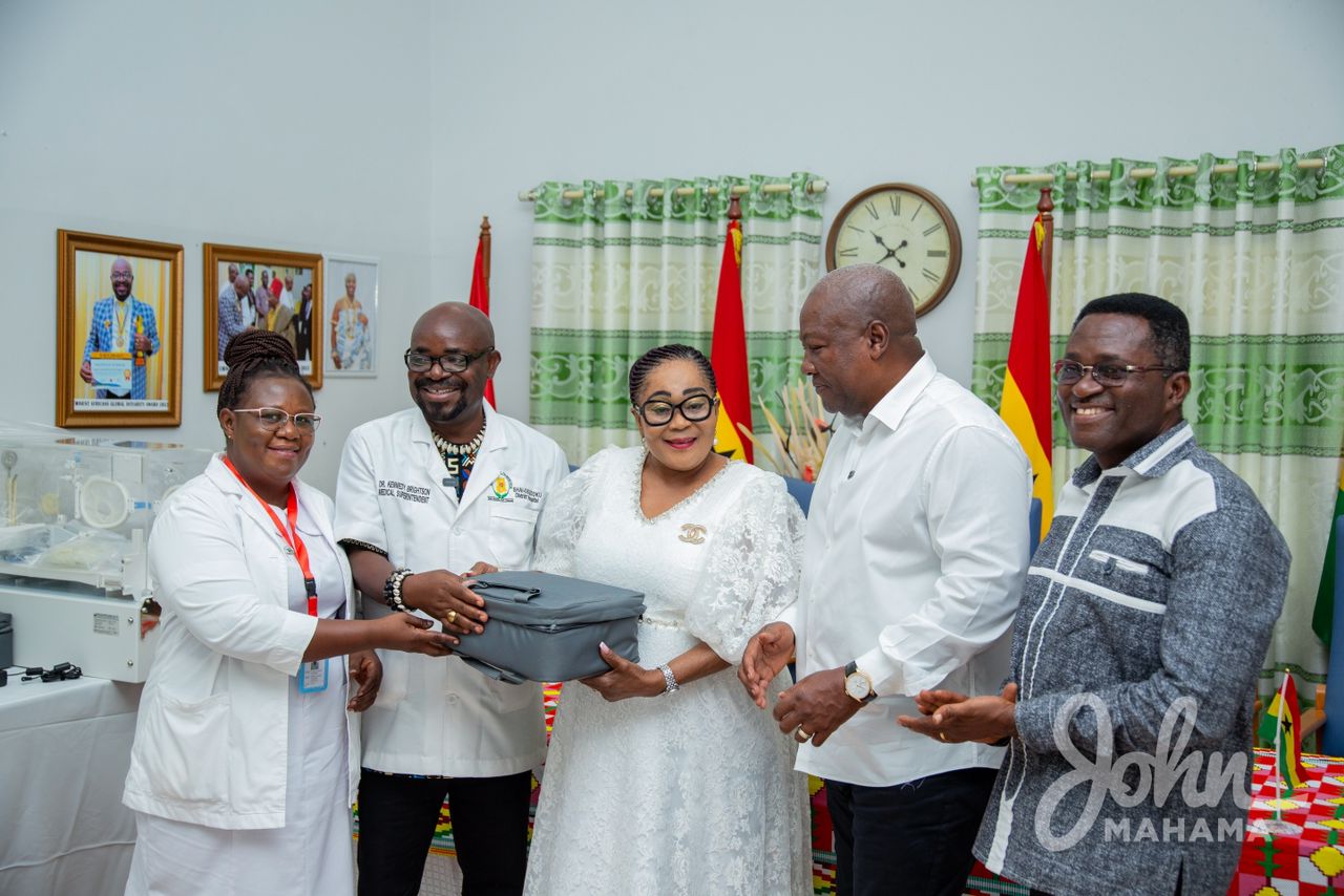 Former President Mahama's Humanitarian Gesture 