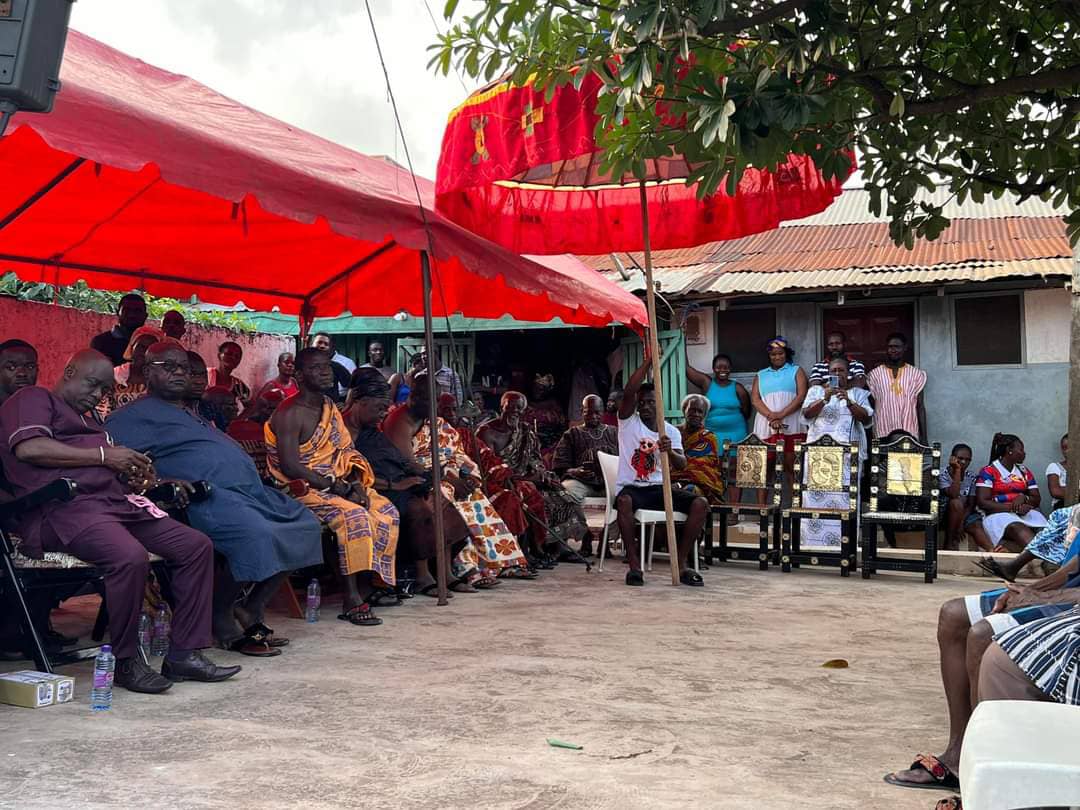 E/R: Okuapehene Intervenes, Peace Restored In Mamfe As Chieftaincy Feud Finds Resolution