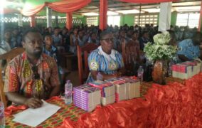 E/R:Let's Empower Students To Use Mother Language - World Vision Ghana