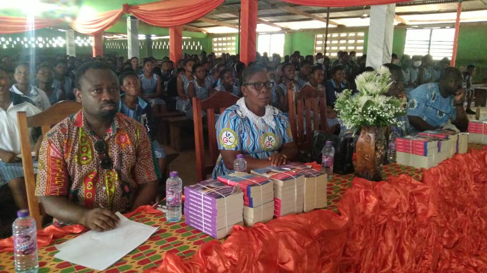 E/R:Let's Empower Students To Use Mother Language - World Vision Ghana