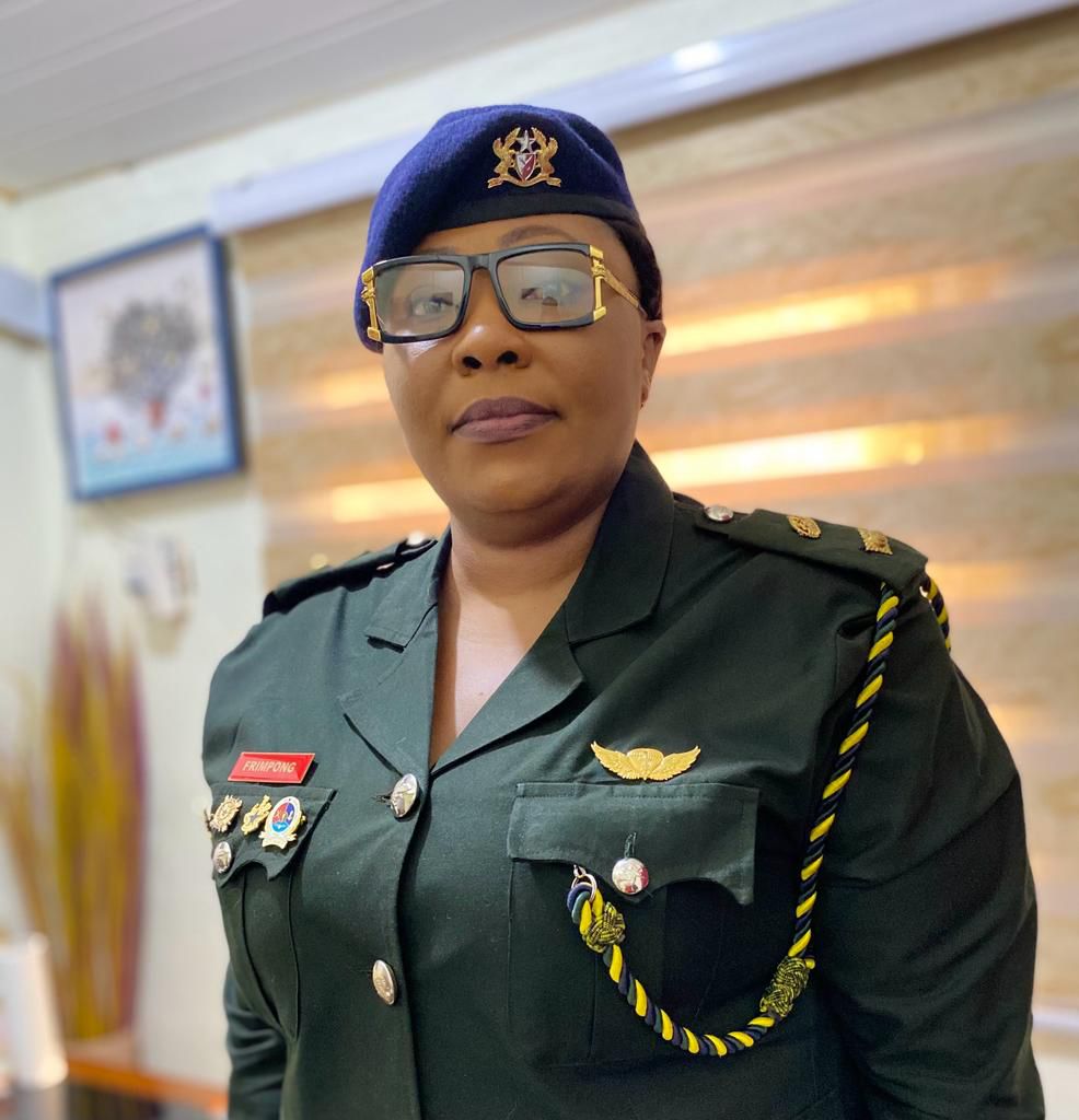 Lt Col Justina Frimpong Donates 100 Mono Desks To Koforidua GHANASS