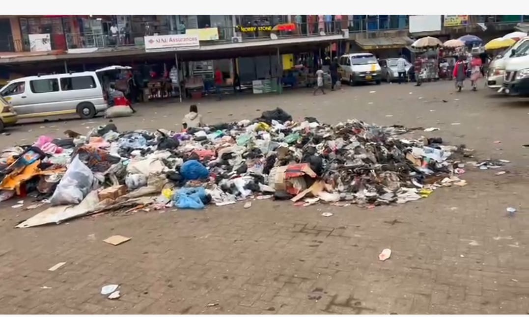 E/R:Heaps Of Uncollected Refuse Engulf Koforidua Lorry Stations