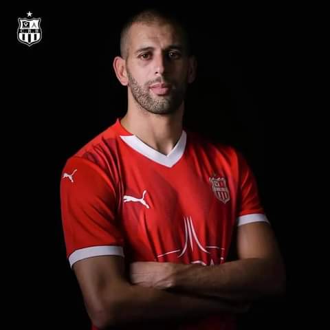 Algerian International Islam Slimani Returns Home To Join Boyhood Club CR Belouizdad