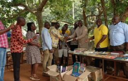 E/R:Koforidua SECTECH Old Students Donate Books To Alma Mata