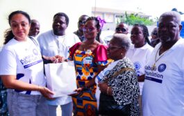 E/R:Kwahu Nkwatia Nkosuohene Donates To Regional Hospital, Pay Bills For Mothers And Babies