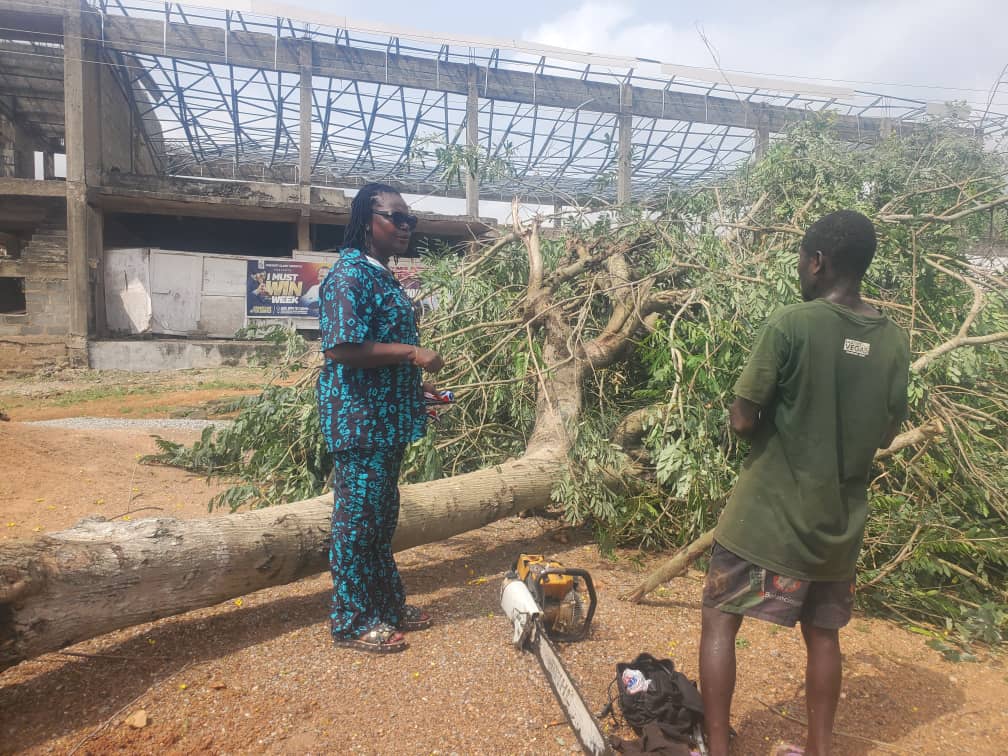 New Juaben South: Old Estate East Assembly Member Supports Rainstorm Victims; Seek For More Assistance