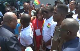 A Heartfelt Gesture: President Mahama Meets With Ghanaians In Sierra Leone