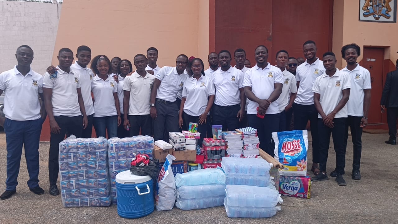 Akuapem Presbytery YPG Support Inmates At Nsawam Prisons