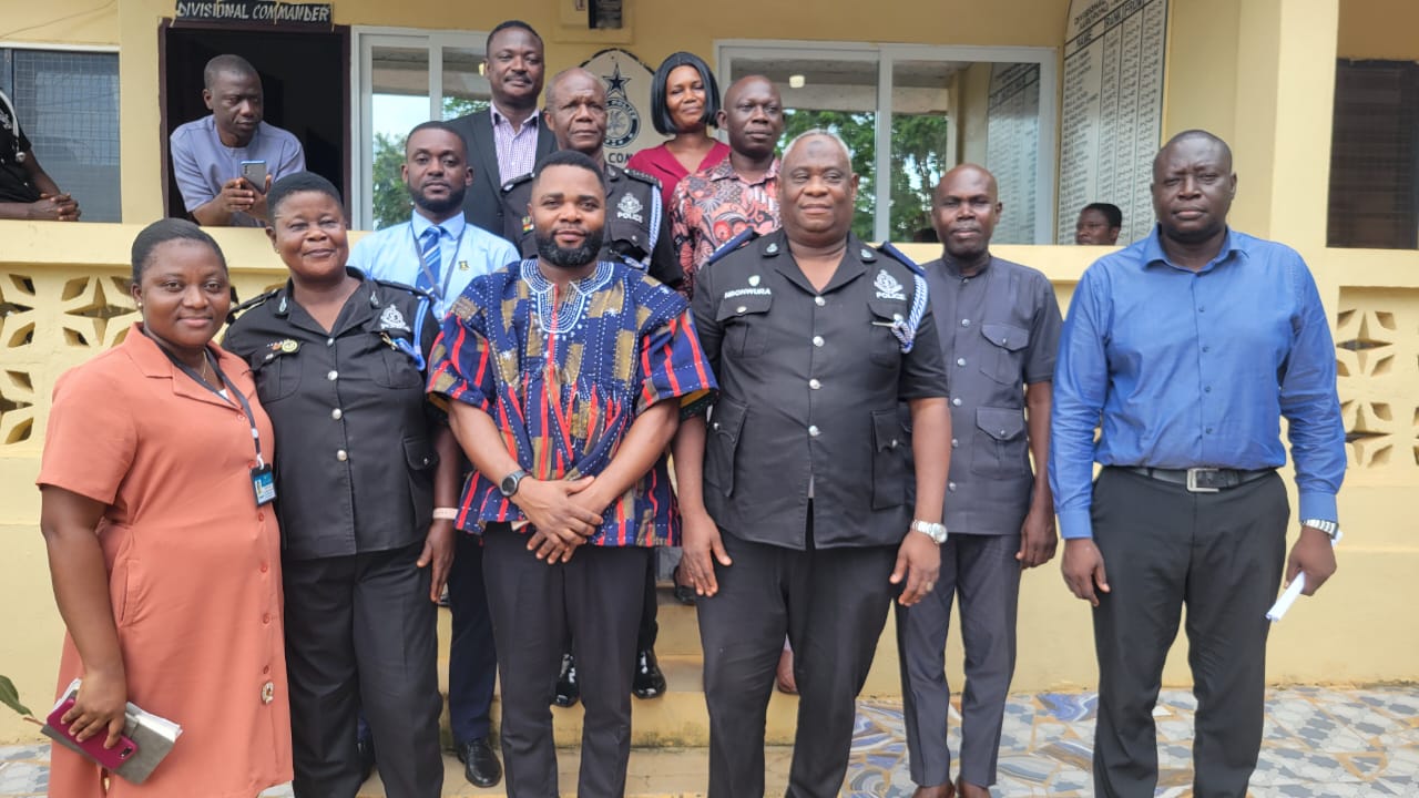E/R: Akuapem North MCE John Evans Kumordzi Engages Key Departments