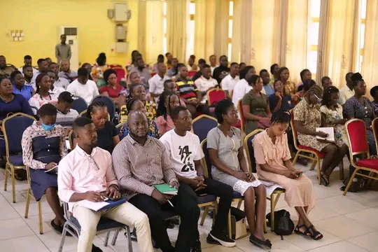 V/R: 100 Teachers Undergo Digital Training In Ho