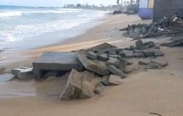 C/R: Tidal Waves Devastate Fishing Canoes At Gomoa Nyanyano