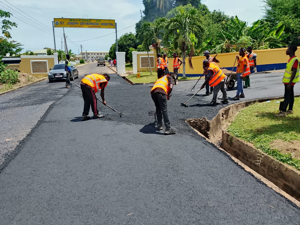 Dr. Omane Boamah Facilitates Construction Of Asphaltic Overlay At Pope John SHS Ahead Of 67th Anniversary
