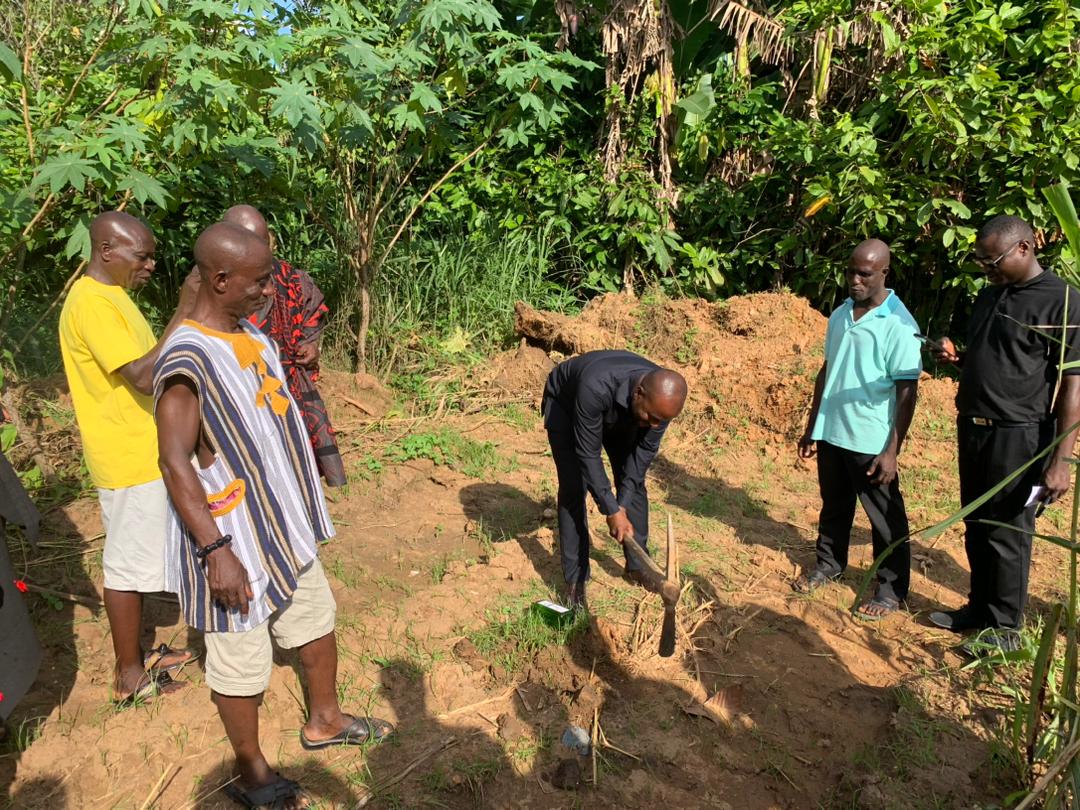 E/R: NJN MCE Cuts Sod For First School Project