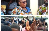 Free SHS Placement: Eastern Regional Minister urges Secretariat To Provide Chairs For Crowded Parents