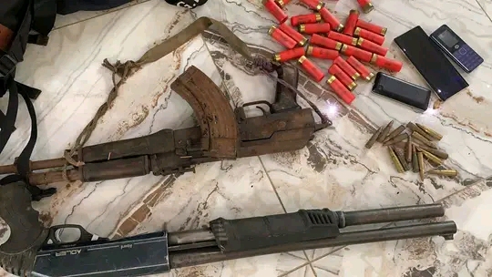 A/R: Two Suspected Robbers Shot Dead In Gun Battle With Police