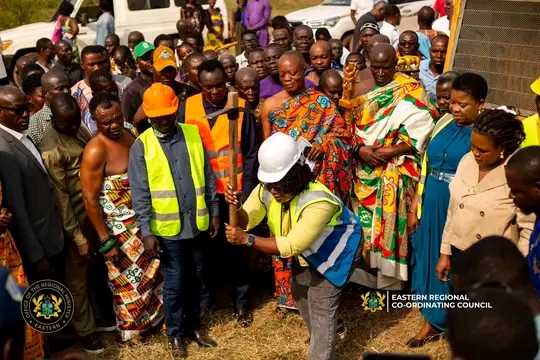 E/R: Minister Cuts Sod For Rehabilitation Of Agogo-Maame Krobo-Kwamepong Nkwatia Road