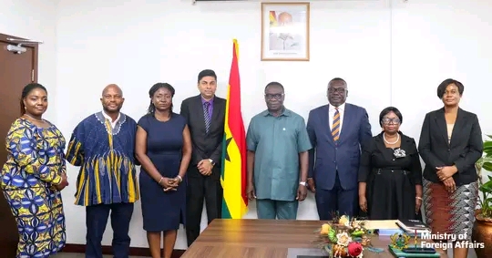 Foreign Affairs Ministry Receives Officials From The VISA Facilitation Services