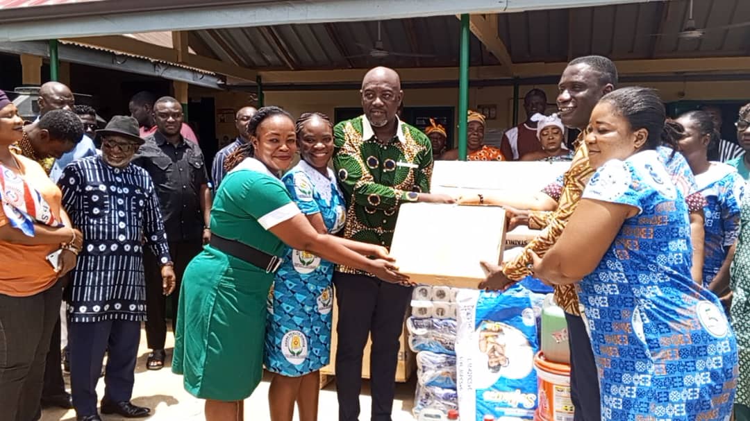 New Juaben North: Nana Osei-Adjei Donates Health Equipment To Akwadum Health Center