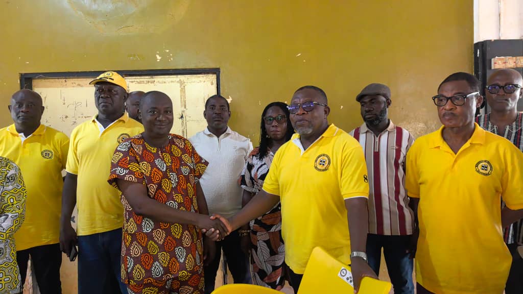 Koforidua: 1980 Year Group Of Koforidua Secondary Technical School Supports Alma Mater
