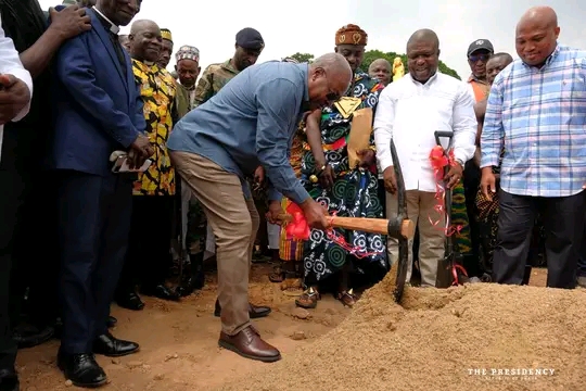 Resetting Ghana Tour: Mahama Cuts Sod For Construction Of 24-Hour Model Market At Juapong