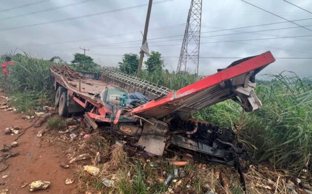 Several Injured As VIP Bus Collides With Yam-Laden Truck On Kumasi–Accra Highway