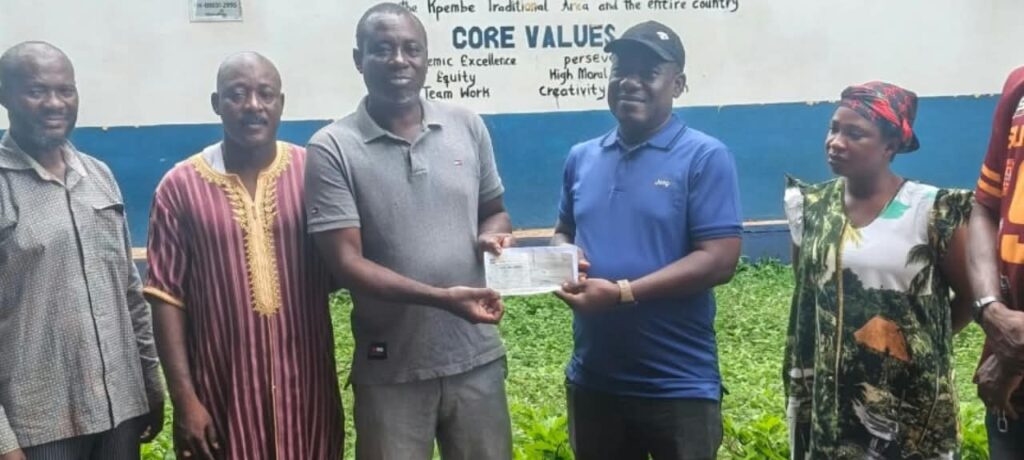 NMSQ: T.I Ahmadiyya SHS Receive Financial Support From Salaga South MP