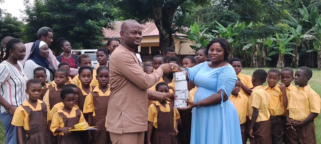 New Juaben North MCE Tours Schools On First Day, Urges Pupils To Embrace Education