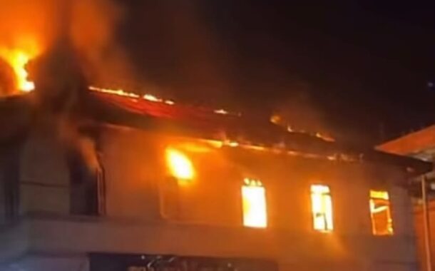 Fire Outbreak Destroys Several Shops In Koforidua, Firefighter Injured