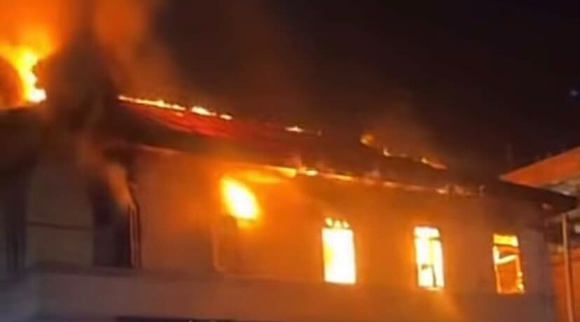 Fire Outbreak Destroys Several Shops In Koforidua, Firefighter Injured